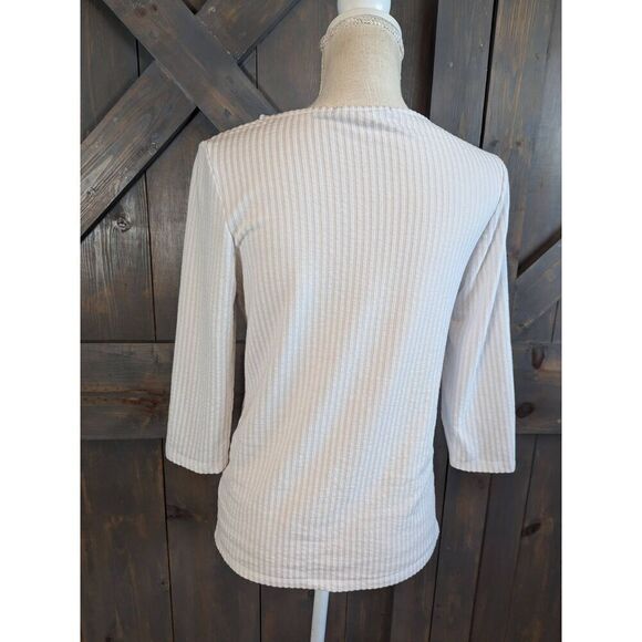 Above and Beyond Shirt Top Blouse Women's Small Half Sleeve Cream - Picture 3 of 8